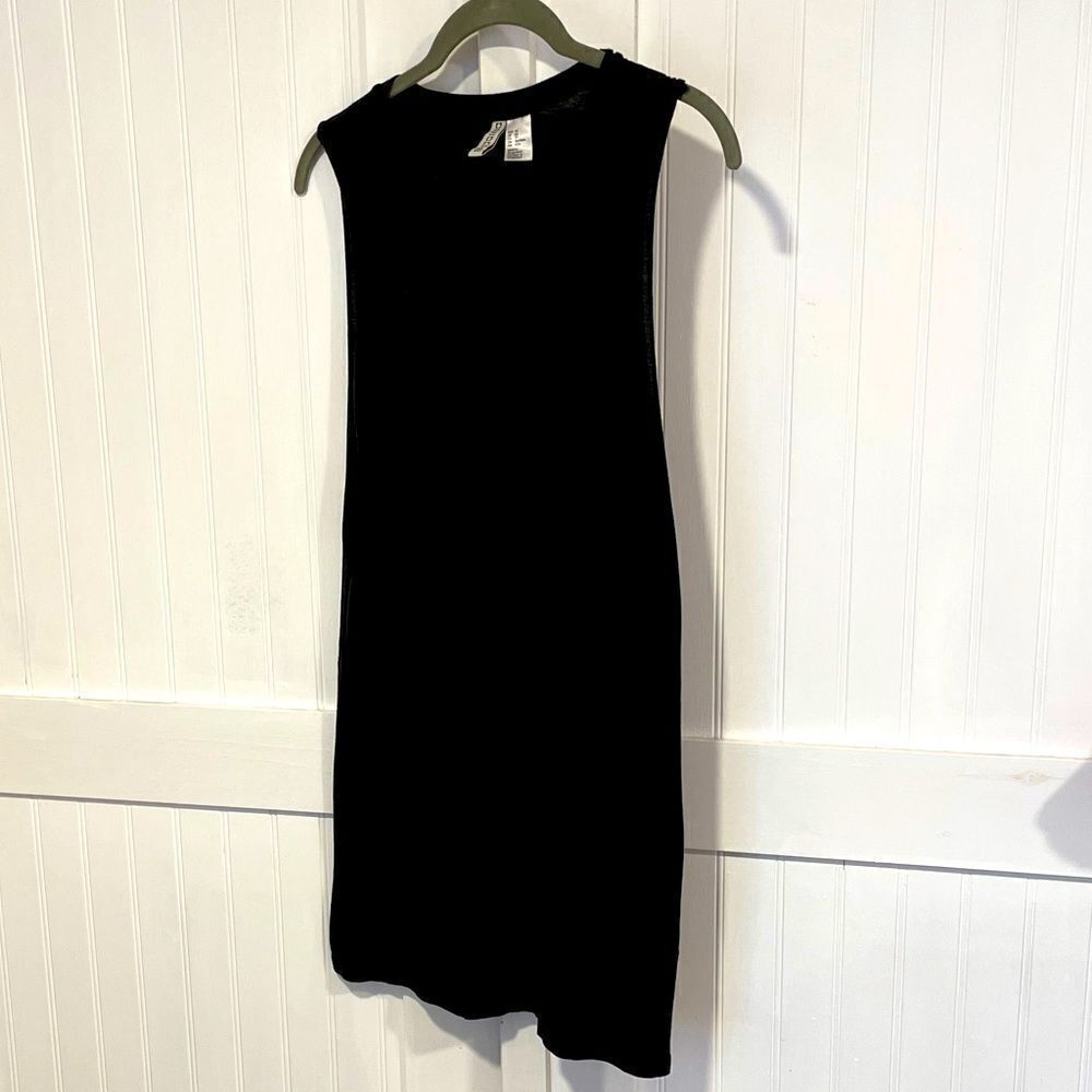 DIVIDED H&M long, black top size XS.